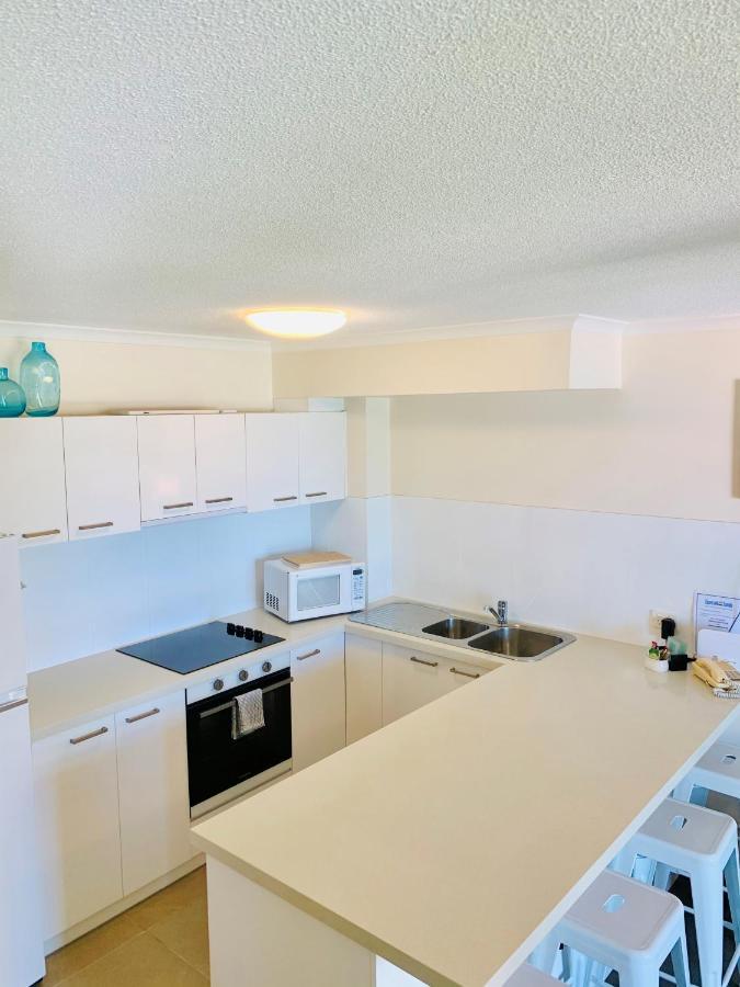 Emerald Sands Holiday Apartments Сърфърс Парадайс Екстериор снимка