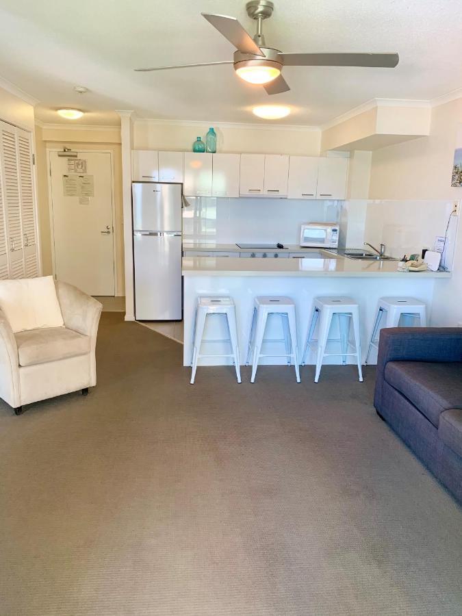 Emerald Sands Holiday Apartments Сърфърс Парадайс Екстериор снимка
