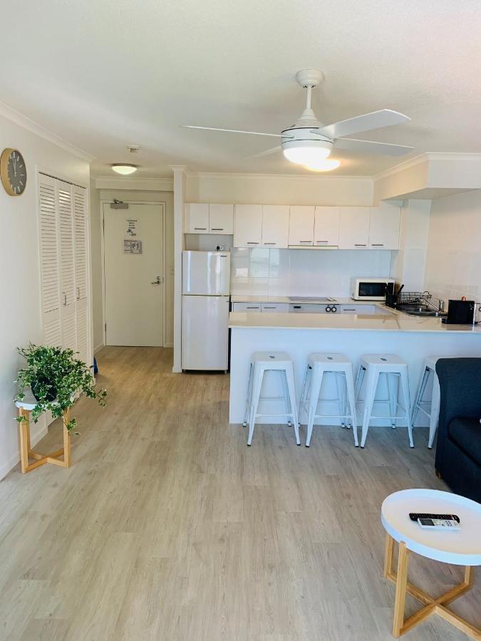Emerald Sands Holiday Apartments Сърфърс Парадайс Екстериор снимка