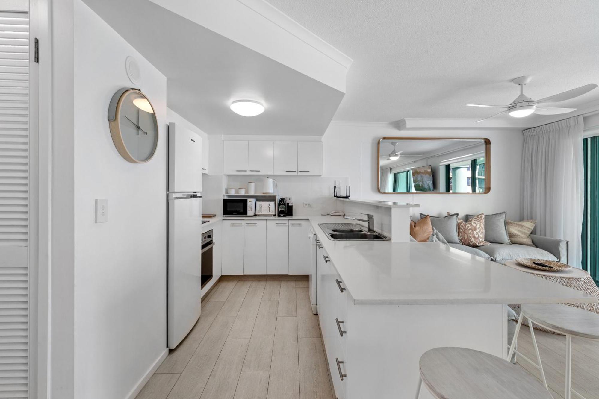 Emerald Sands Holiday Apartments Сърфърс Парадайс Стая снимка