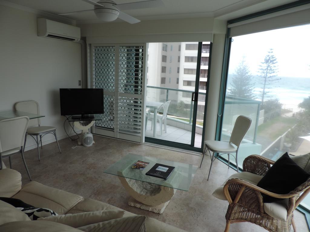 Emerald Sands Holiday Apartments Сърфърс Парадайс Екстериор снимка