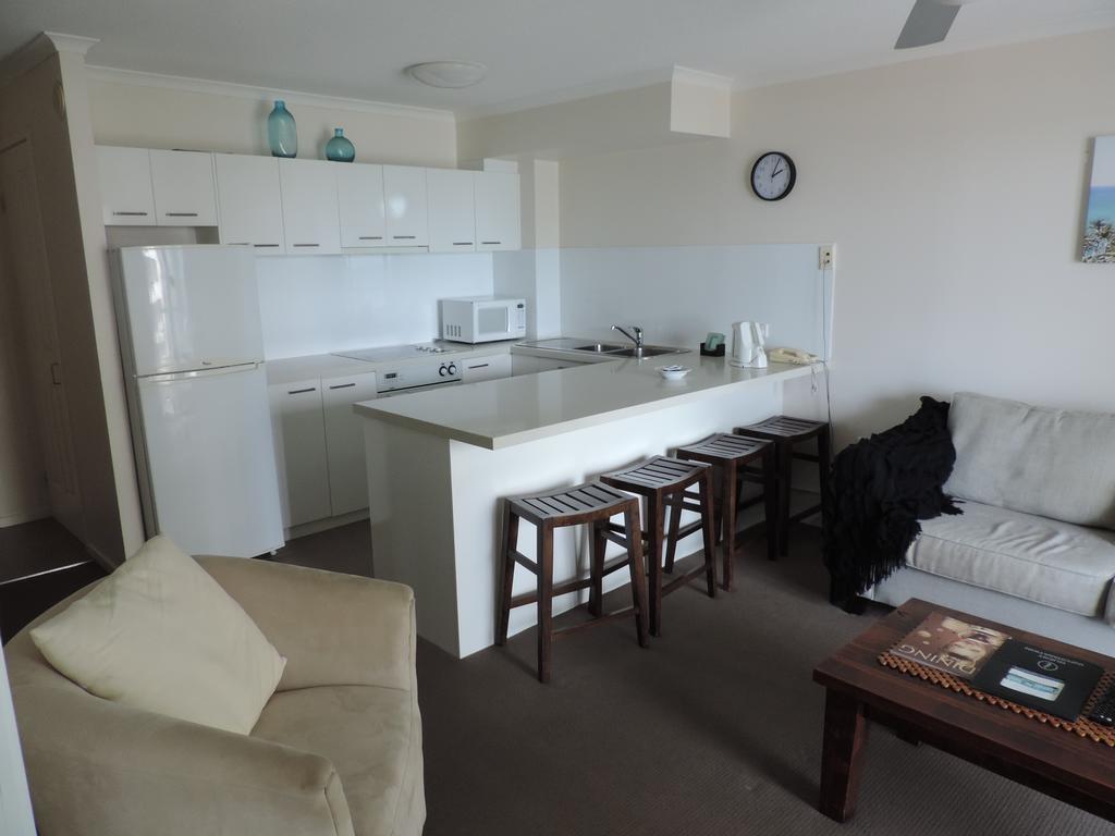 Emerald Sands Holiday Apartments Сърфърс Парадайс Екстериор снимка