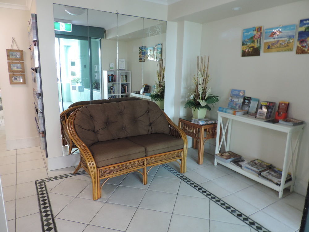 Emerald Sands Holiday Apartments Сърфърс Парадайс Екстериор снимка