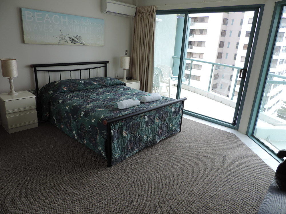 Emerald Sands Holiday Apartments Сърфърс Парадайс Екстериор снимка