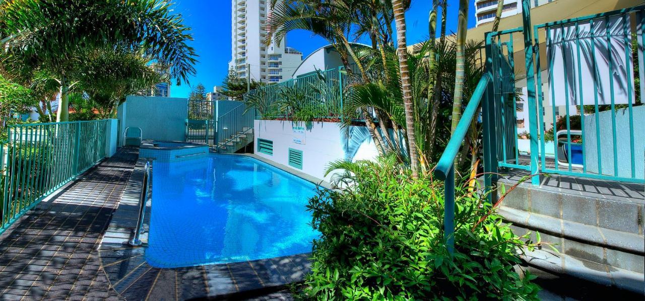 Emerald Sands Holiday Apartments Сърфърс Парадайс Екстериор снимка